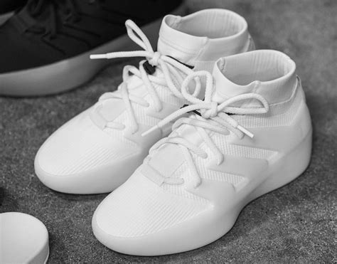 adidas regenbogen sneaker|Adidas Fear of God Athletics 2 Basketball Sneaker Release Date .